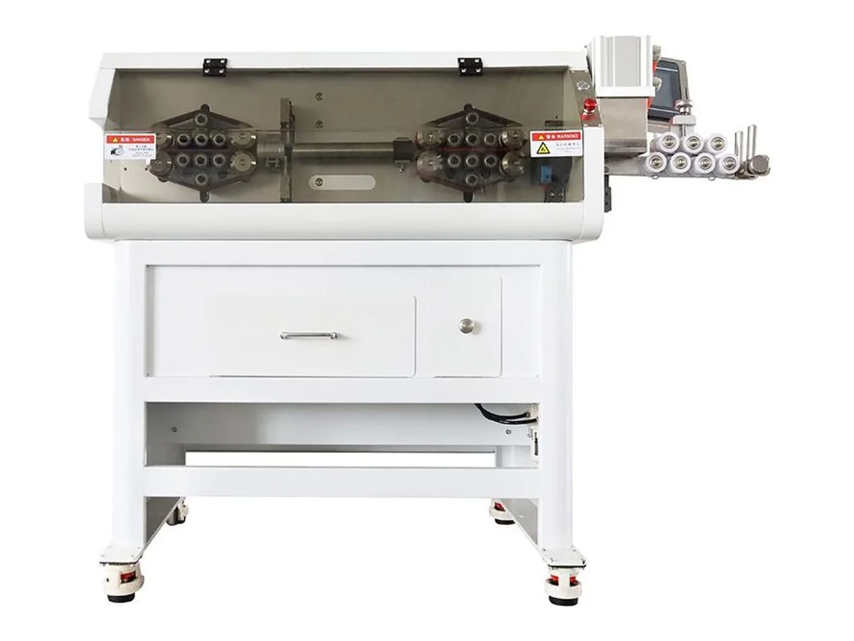 Flat Cable Cutting, Slitting and Stripping Machine for 10–120 mm² Multi-Pin Ribbon Cable WM-161PX