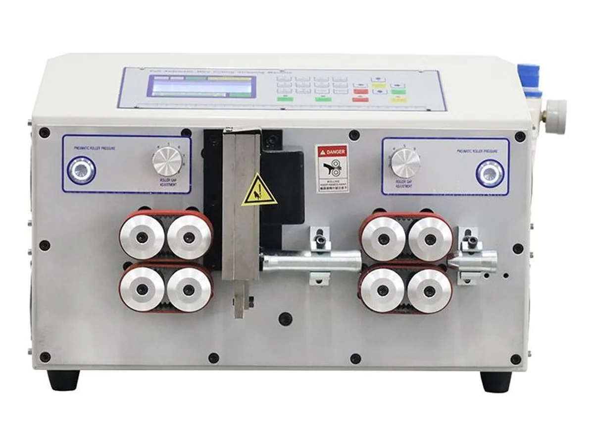 High-Speed Big Wire Cutting and Stripping Machine for 6–70 mm² Cable WM-197