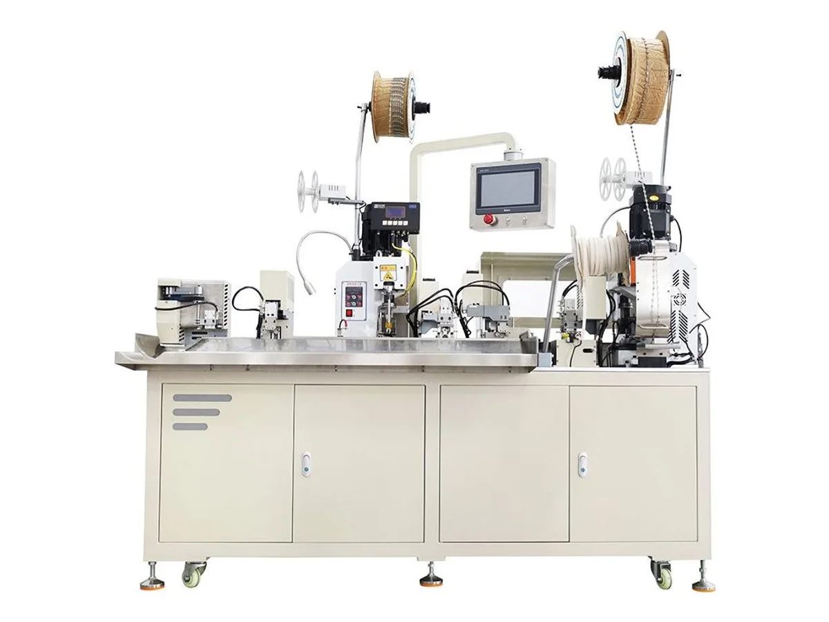 Wire Cutting, Double-End Crimping and Protective Sleeve Inserting Machine, 0.3–6 mm² WM-384