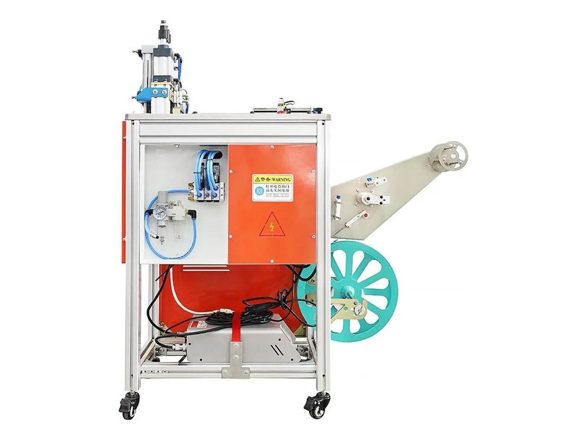 Ultrasonic Satin Ribbon Cutting Machine with Mark Positioning and Stacker WM-580
