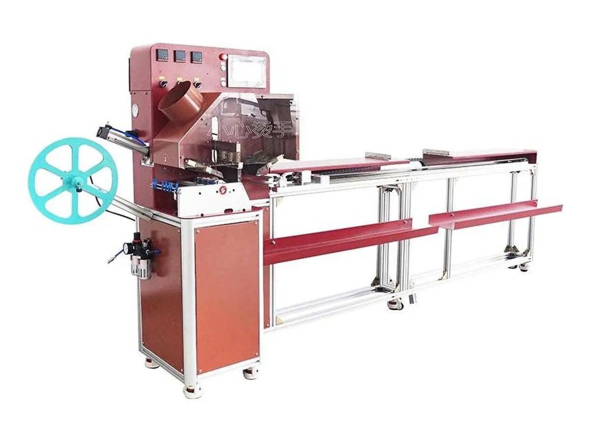 Automatic Oblique Angle Webbing Cutting Machine, 170 mm Wide and 2,000 mm Cut Length