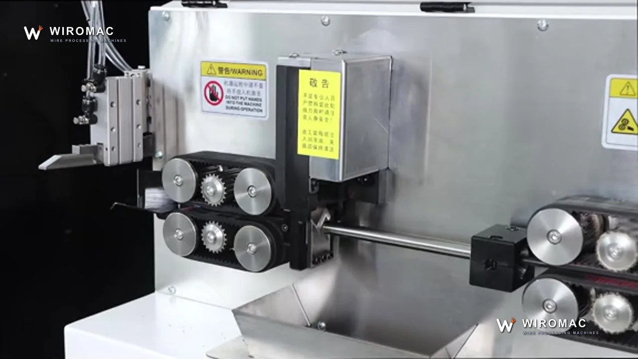 Vertical Cable Cutting and Stripping Machine for 1.5–50 mm² New-Energy Cable WM-163
