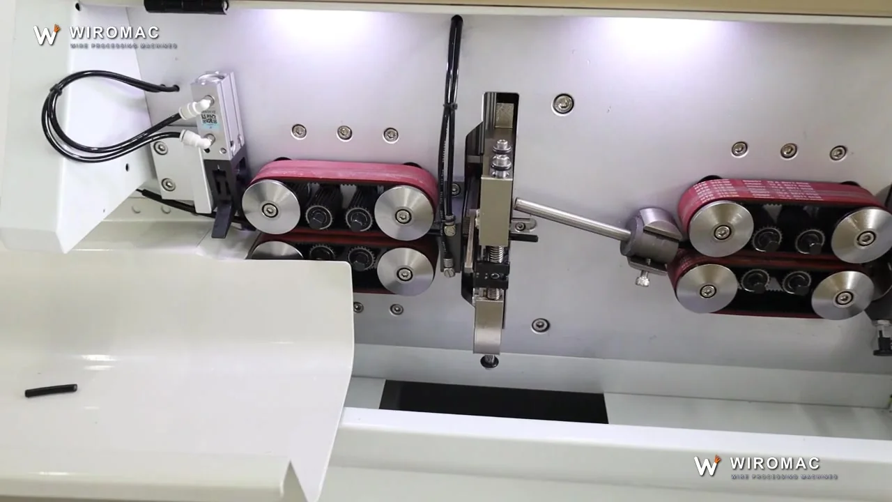 High-Speed Cable Cutting and Jacket Stripping Machine for 6–30 mm² Sheathed Cable WM-169Y