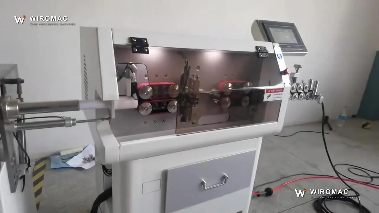 Large Cable Cutting and Stripping Machine with Wire Coiling Unit for 10–70 mm² WM-171