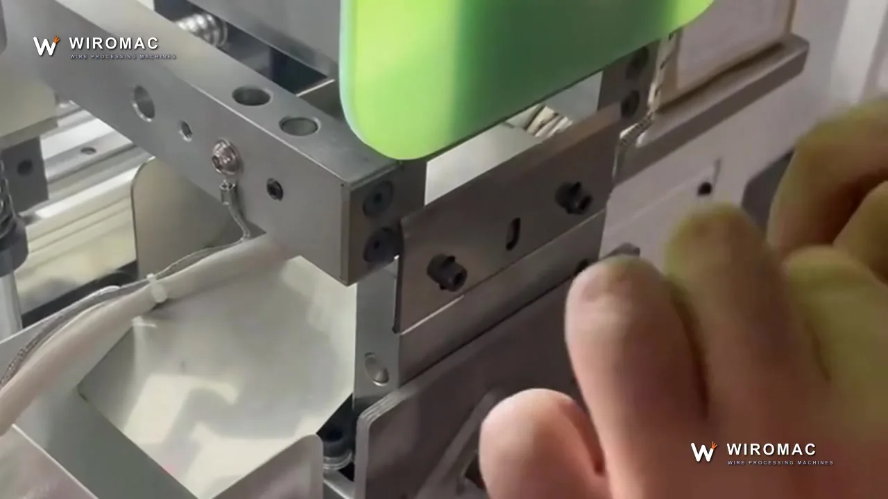 Electric Busbar Peeling Machine for Flexible Copper Busbar, 1×10 to 8×80 mm WM-195