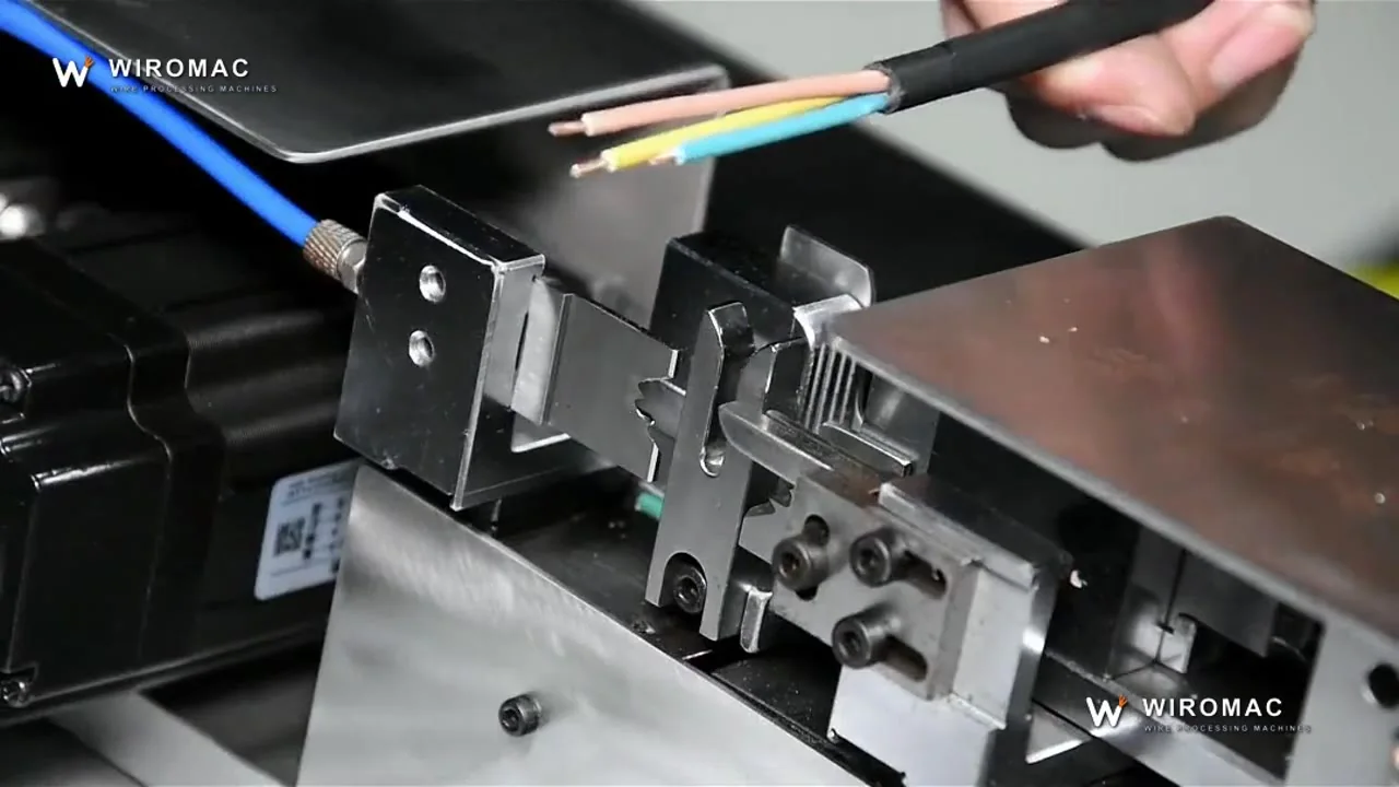 Multicore Cable Different Length Stripping Machine for Staggered Core Ends WM-198